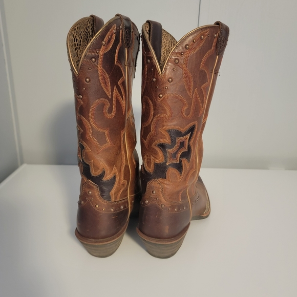 Ariat Square Toe Cowboy Boots - Picture 2 of 13